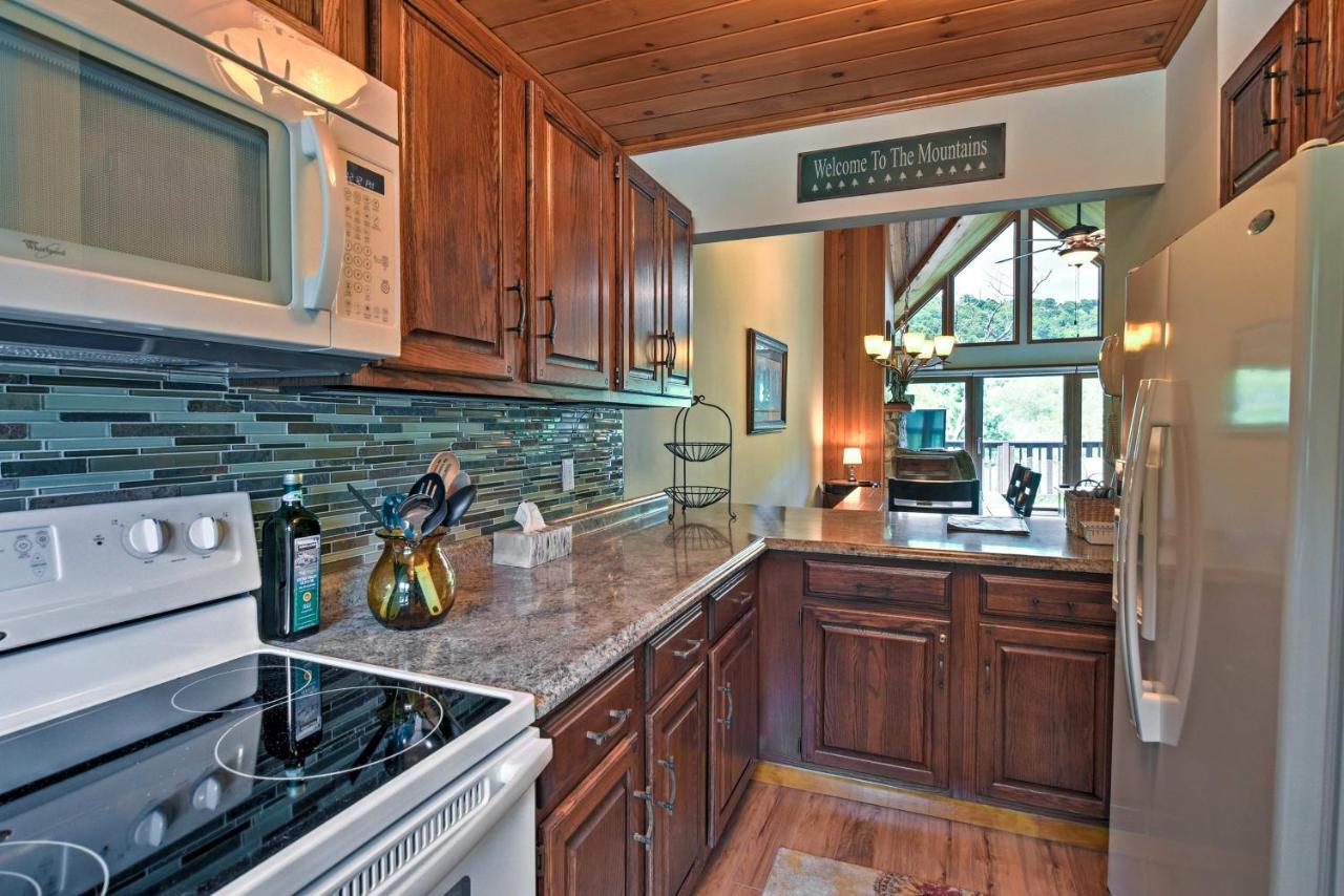 Beech Mountain Condo With Balcony, Walk To Resort! Экстерьер фото