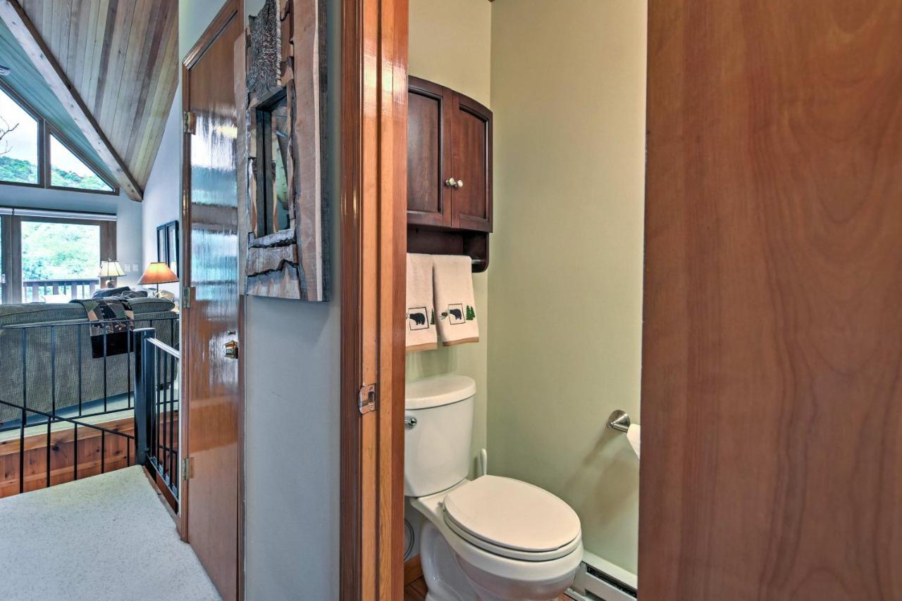 Beech Mountain Condo With Balcony, Walk To Resort! Экстерьер фото