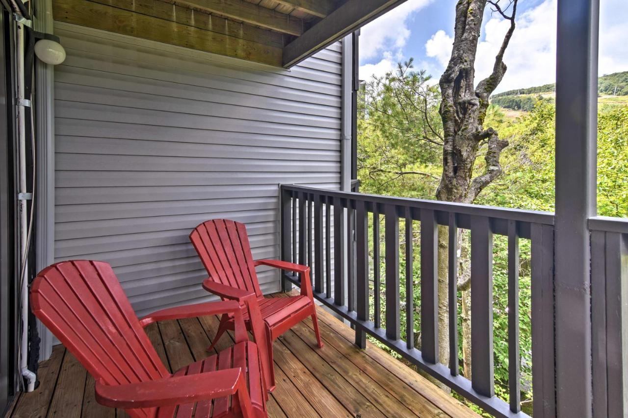 Beech Mountain Condo With Balcony, Walk To Resort! Экстерьер фото